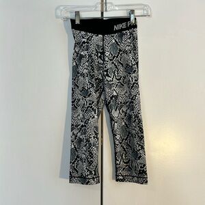 Nike Pro Capri Leggings